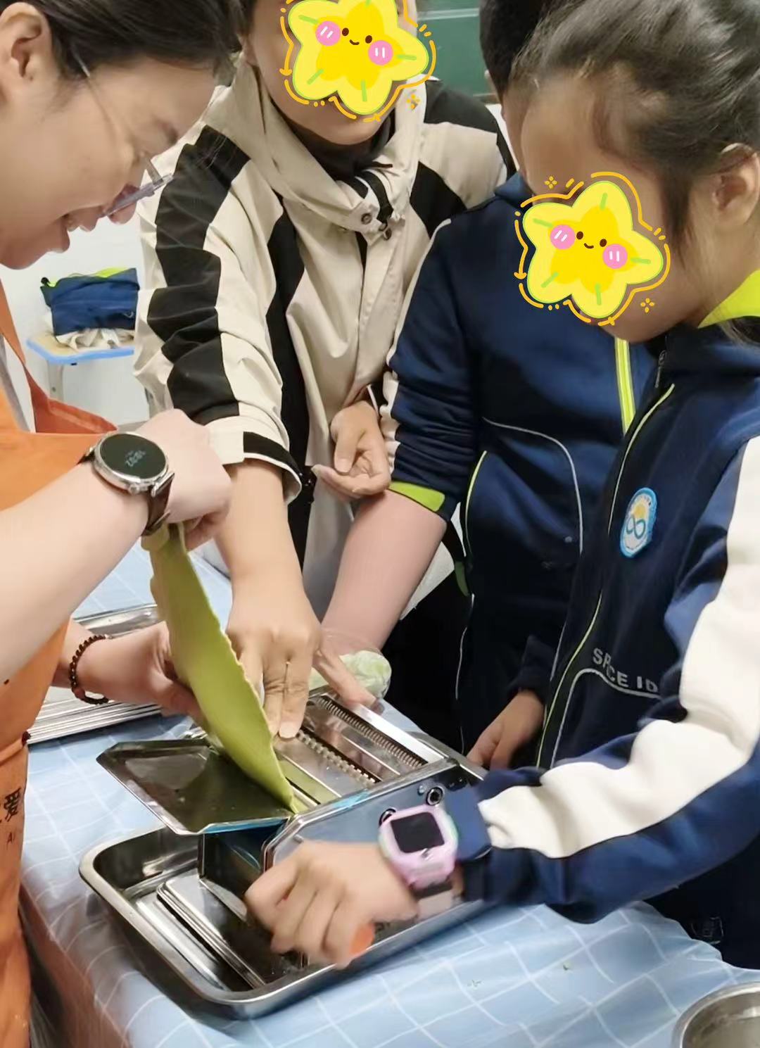 快乐劳动,爱心相伴——柏润教育携手南昌二十八中特教班共庆五一